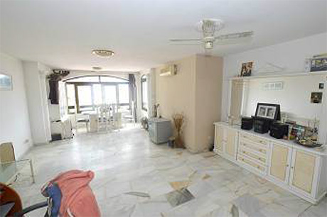 Flot Lejlighed til salg i Fuengirola living room